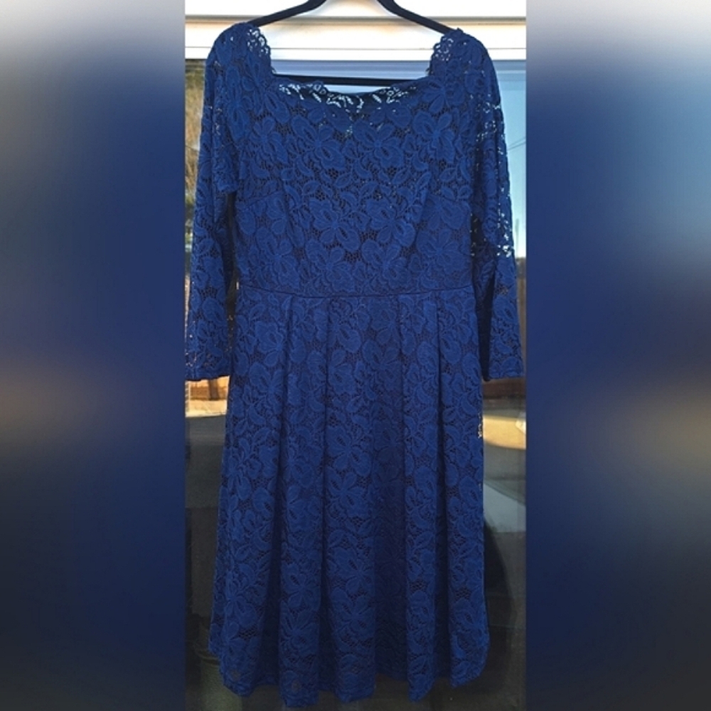 Miusol Elegant Navy Blue Floral Lace Dress – Size XL - Picture 2 of 16